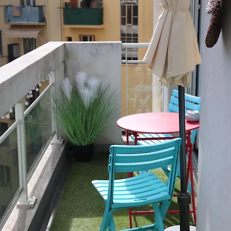 Climatisé Avec Terrasse Ensoleillée *