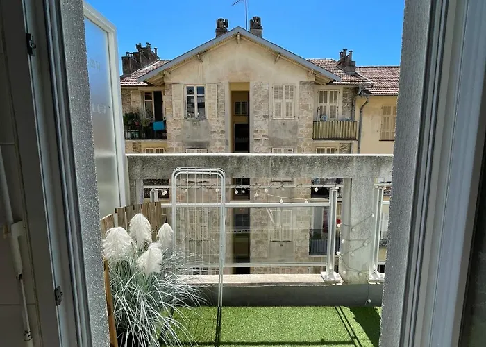 Apartmán Climatise Avec Terrasse Ensoleillee