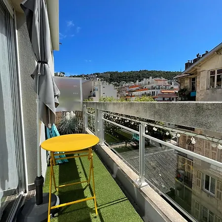 Apartment Climatise Avec Terrasse Ensoleillee